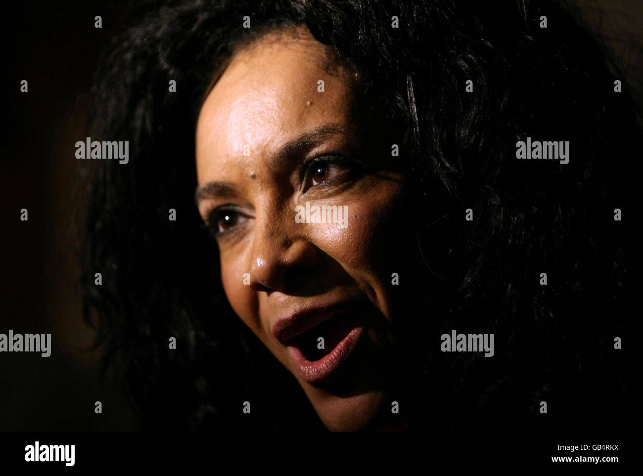 Kanya King, fondateur DE MOBO, arrive pour le lancement des nominations MOBO qui s'est tenu à Beach Blankey Babylone, dans l'est de Londres. Banque D'Images