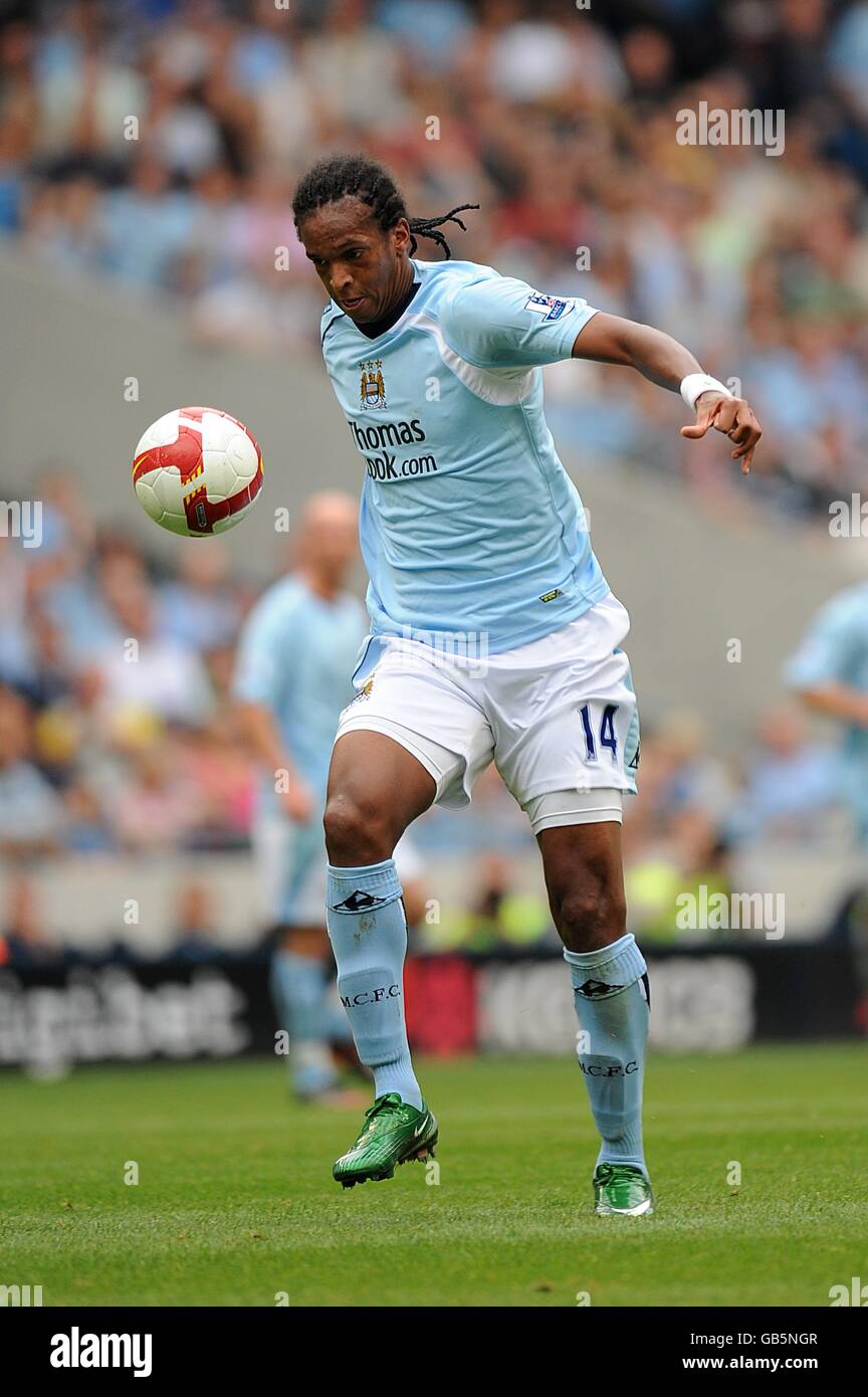 Soccer - Barclays Premier League - Manchester City v Portsmouth - Ville de Manchester Stadium Banque D'Images