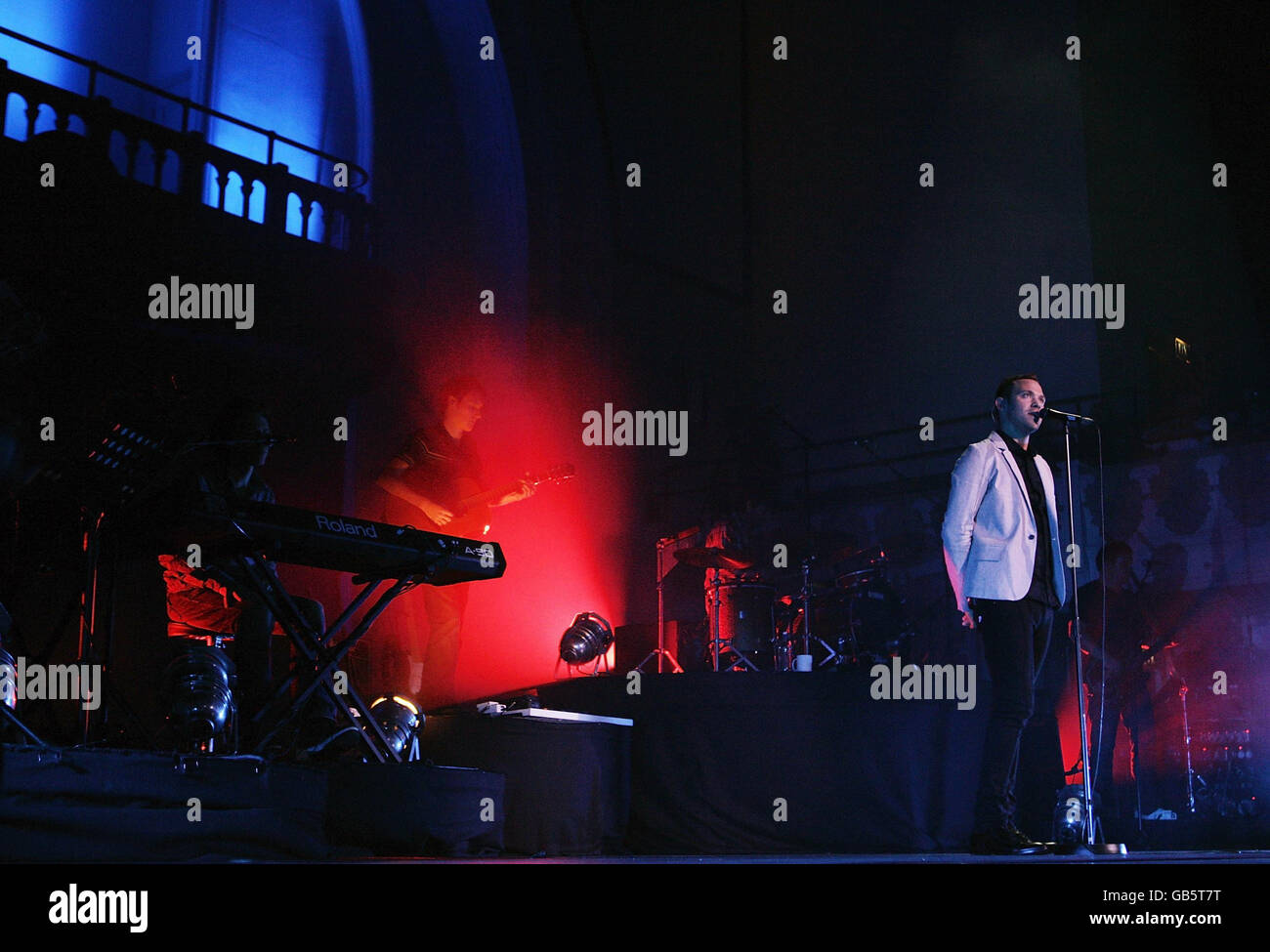 Les jeunes vont lancer l'album concert - London Banque D'Images