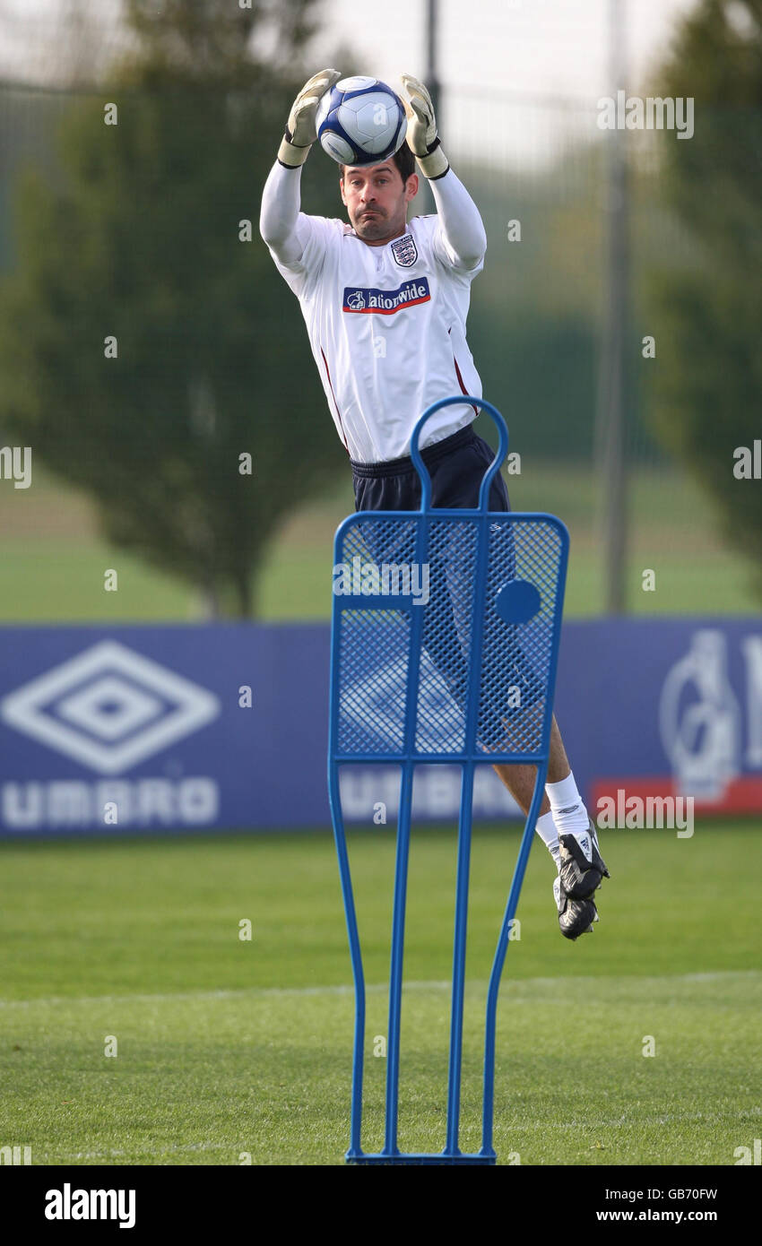 Football - session d'entraînement en Angleterre - Londres Colney.Scott Carson d'Angleterre lors d'une session d'entraînement à London Colney, Hertfordshire. Banque D'Images