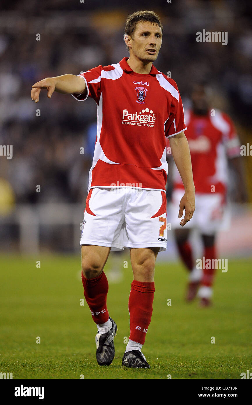 Soccer - Johnstone's Paint Trophy - Section du Nord - deuxième tour - Rotherham United / Leeds United - Don Valley Stadium. Drewe Broughton, Rotherham United Banque D'Images