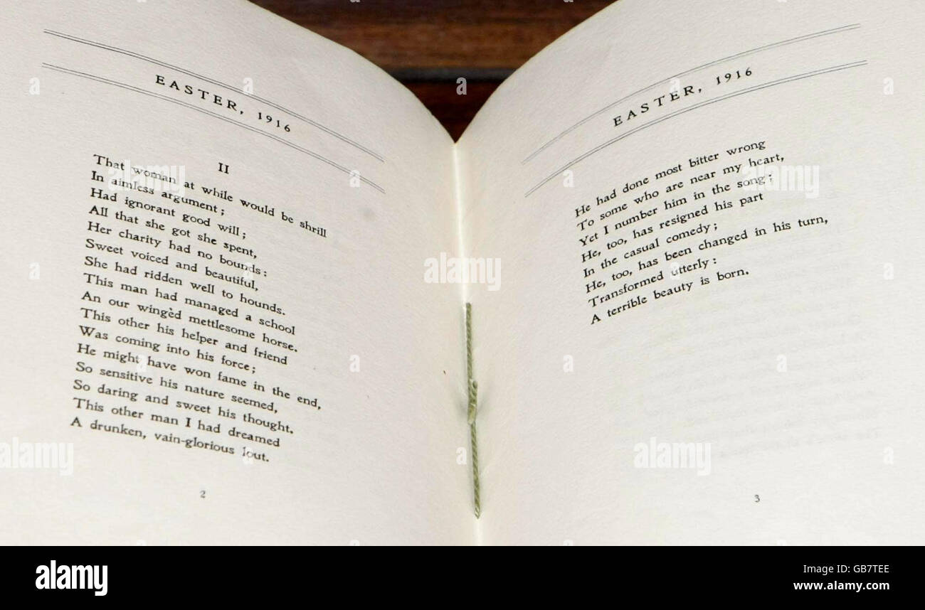 Une rare première édition du célèbre poème de WB Yeats 'Easter 1916' qui pourrait rapporter jusqu'à 4000 euros quand il va sous le marteau cette semaine. Banque D'Images