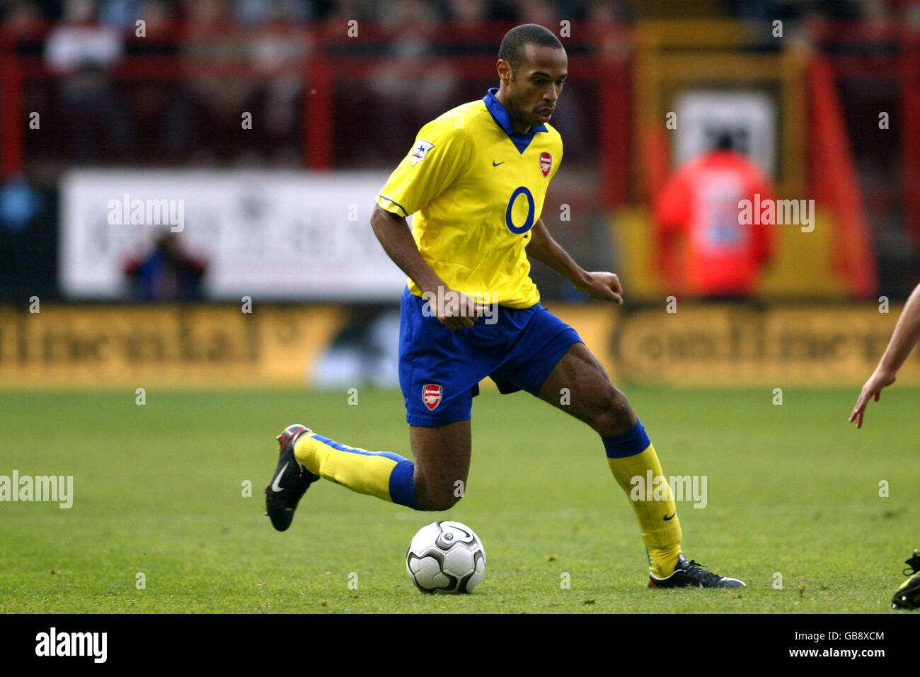 Soccer - FA Barclaycard Premiership - Charlton Athletic / Arsenal. Theirry Henry, Arsenal Banque D'Images