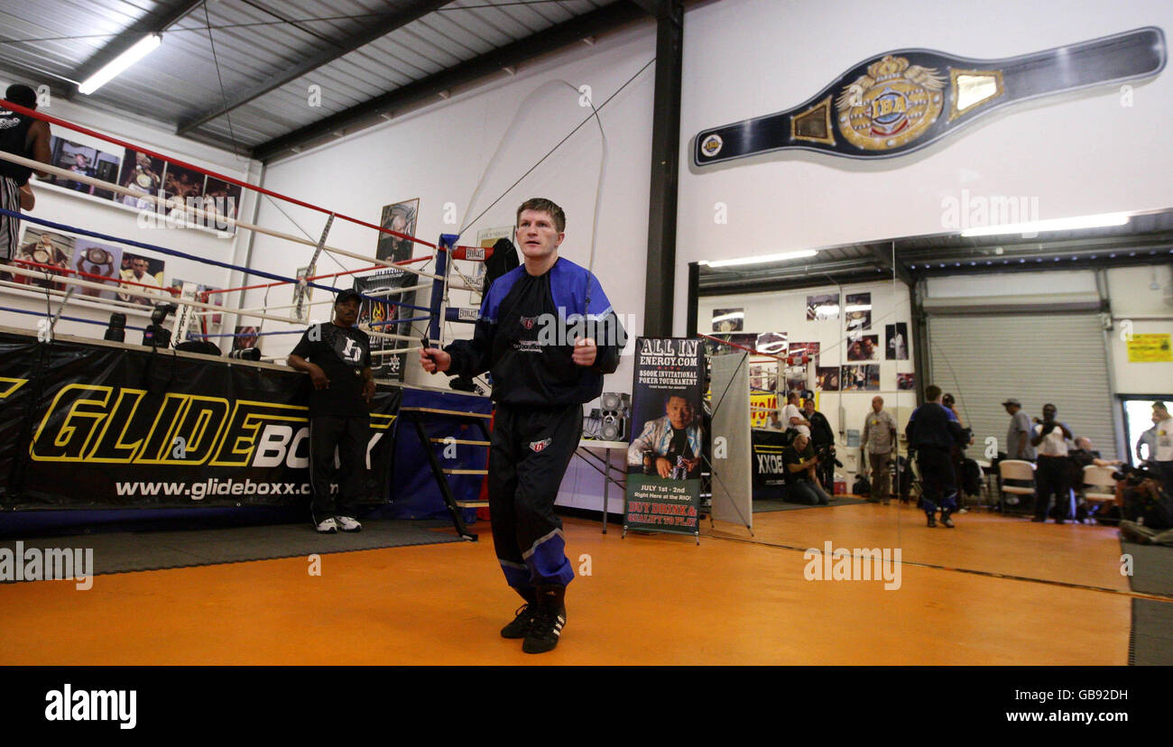 Ricky Hatton Boxing - travail des médias Out - IBA Sport Banque D'Images