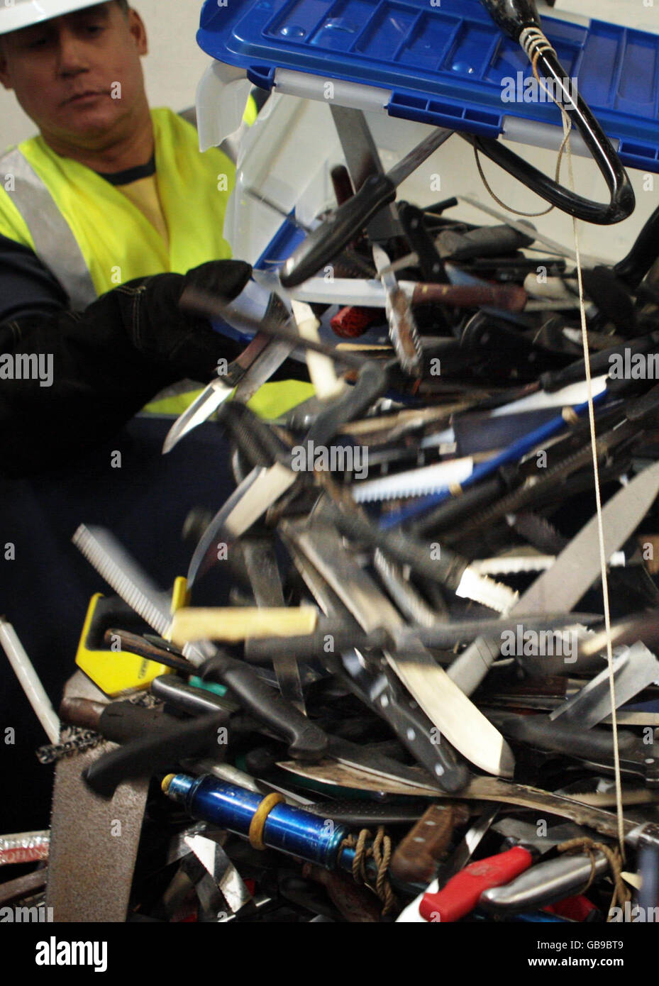 Détruire les armes de la police Banque D'Images