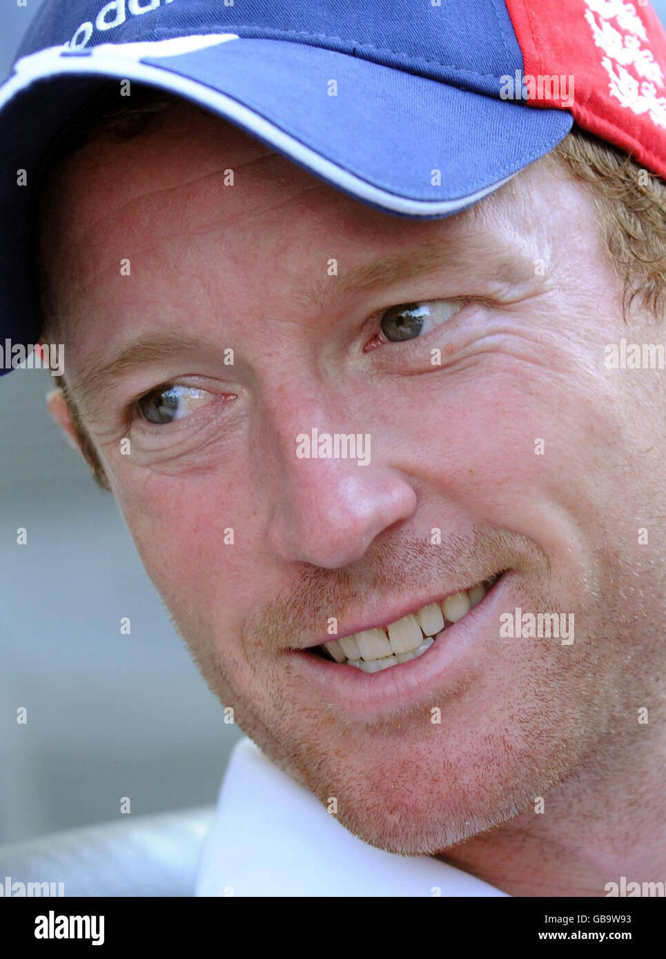 Cricket - session d'entraînement en Angleterre - Stade Sheikh Zayed - Abu Dhabi.Paul Collingwood, d'Angleterre, parle aux médias lors d'une conférence de presse au stade Sheikh Zayed d'Abu Dhabi, aux Émirats arabes Unis. Banque D'Images