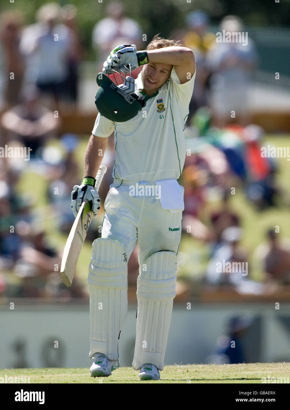 Cricket - série mobile 3 - Premier test - Australie contre Afrique du Sud - WACA - Cinquième jour.L'AB DeVilliers d'Afrique du Sud célèbre son siècle au cinquième jour du premier test contre l'Australie au WACA Banque D'Images