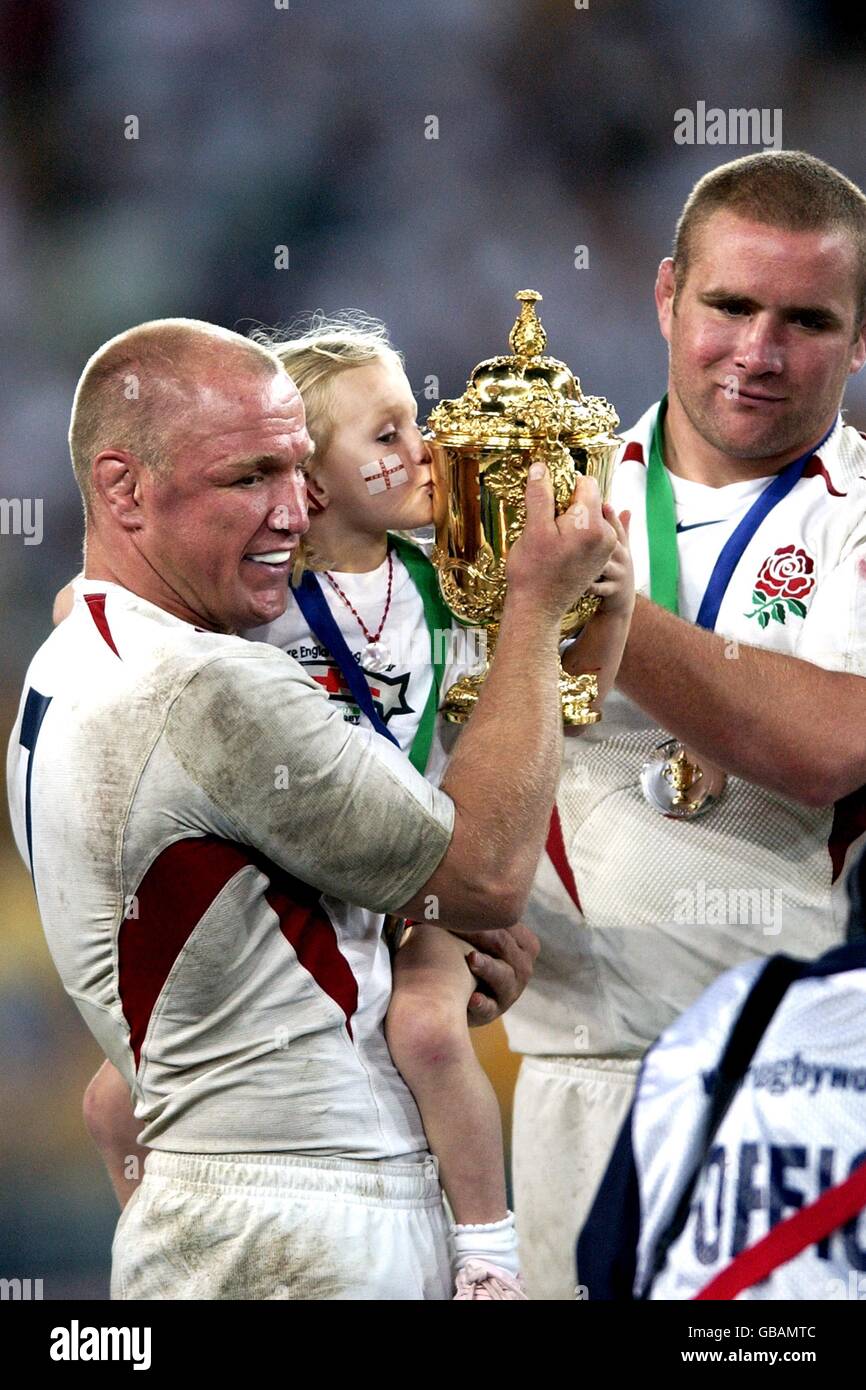 JONNY WILKINSON. ANGLETERRE contre AUSTRALIE. FINALE DE LA COUPE DU MONDE DE RUGBY, SYDNEY 2003 CRÉDIT PHOTO : © MARK PAIN / PHOTO DE STOCK D'ALAMY Photo Stock - Alamy