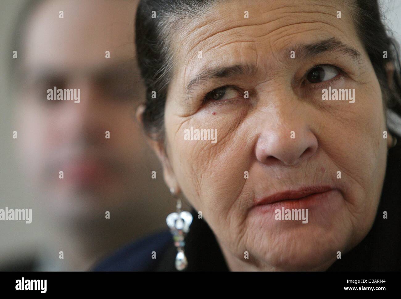 Maria Onton de Menezes, la mère de Jean Charles de Menzes, qui a été abattu par des policiers armés à la station de métro Stockwell, photographiée à la Press Association, Victoria, Londres. Banque D'Images