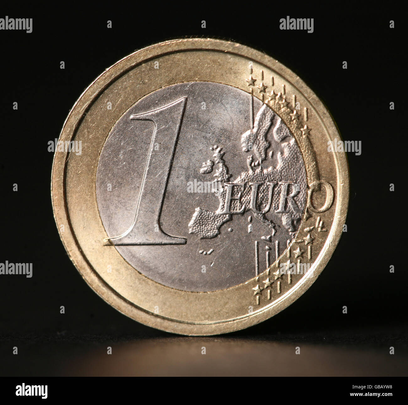 One pound or one euro Banque de photographies et d'images à haute  résolution - Alamy