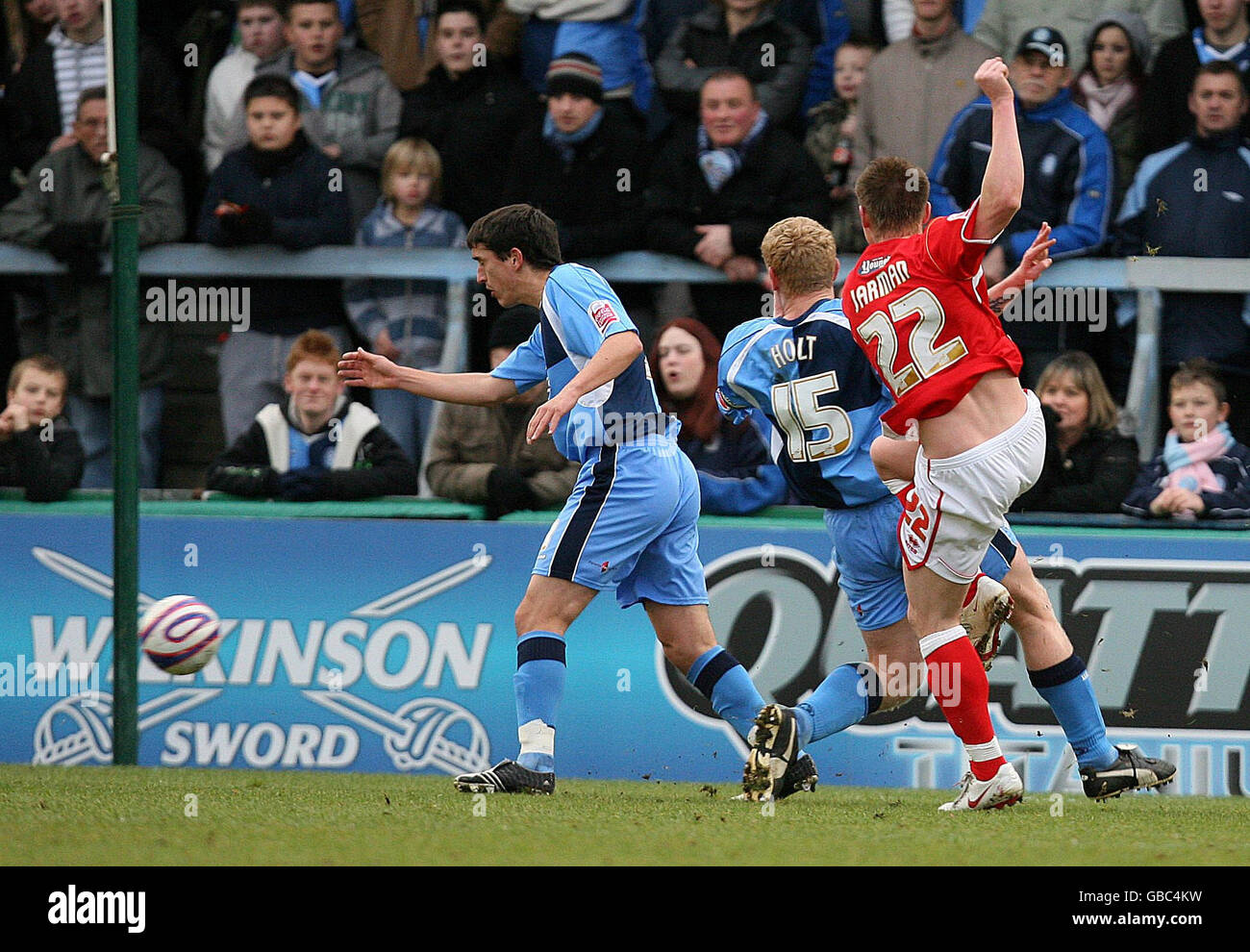 Football - Coca-Cola football League 2 - Wycombe Wanderers / Grimsby Town - Adams Park.Nathan Jarman de Grimsby marque son premier but lors du match de la Coca-Cola football League Two à Adams Park, High Wycombe. Banque D'Images