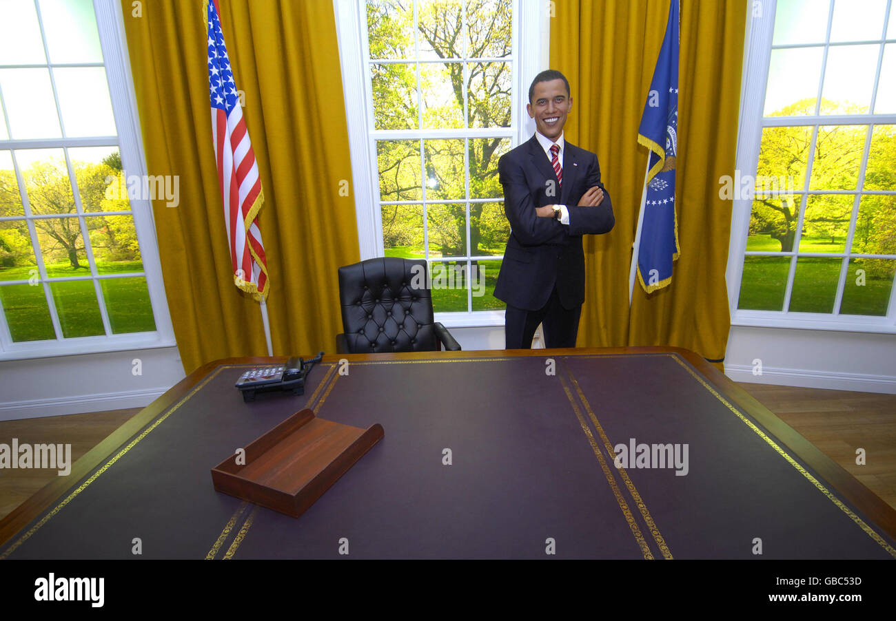 Un cirage de Barack Obama se trouve dans le « Bureau ovale » de Madame Tussauds à Londres. Banque D'Images