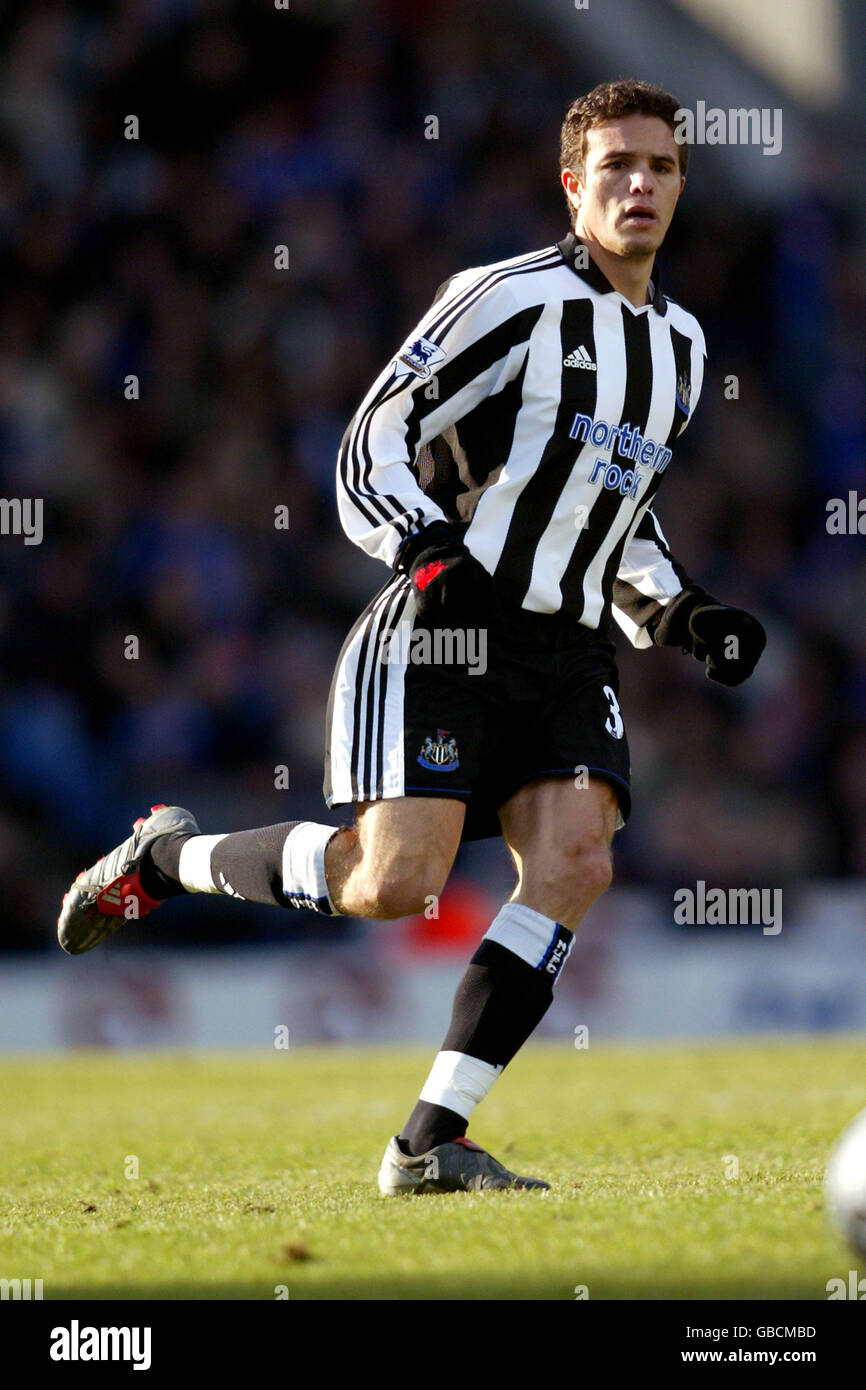 Soccer - FA Barclaycard Premiership - Portsmouth / Newcastle United. Laurent Robert, Newcastle United Banque D'Images