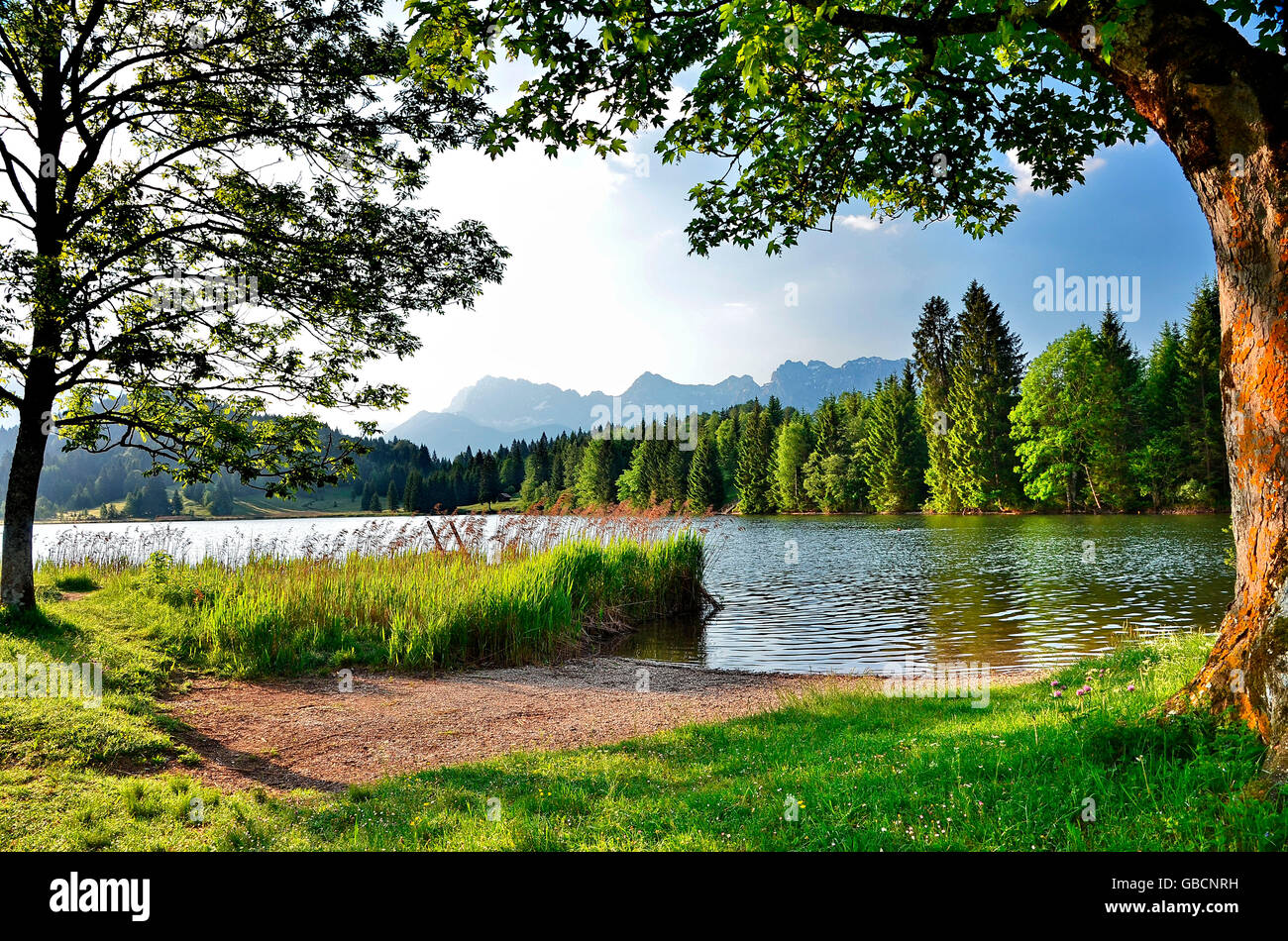 Sommer, Bergsee, Isartal, Wagenbruechsee Geroldsee Karwendelgebirge,,,, de Werdenfels Bayern, Deutschland Banque D'Images
