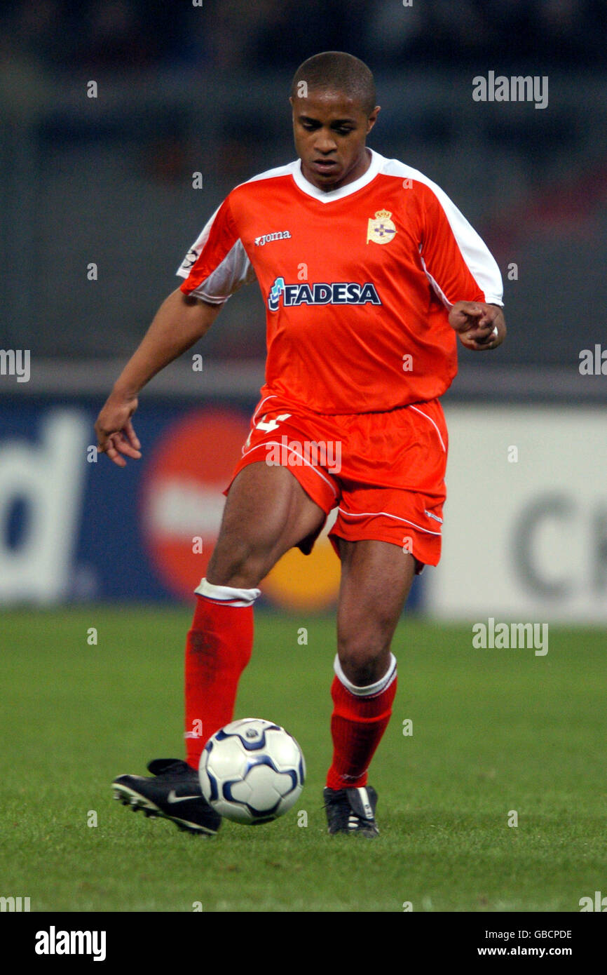 Football - Ligue des champions de l'UEFA - deuxième tour - deuxième jambe - Juventus / Deportivo la Coruna. Jorge Andrade, Deportivo la Coruna Banque D'Images