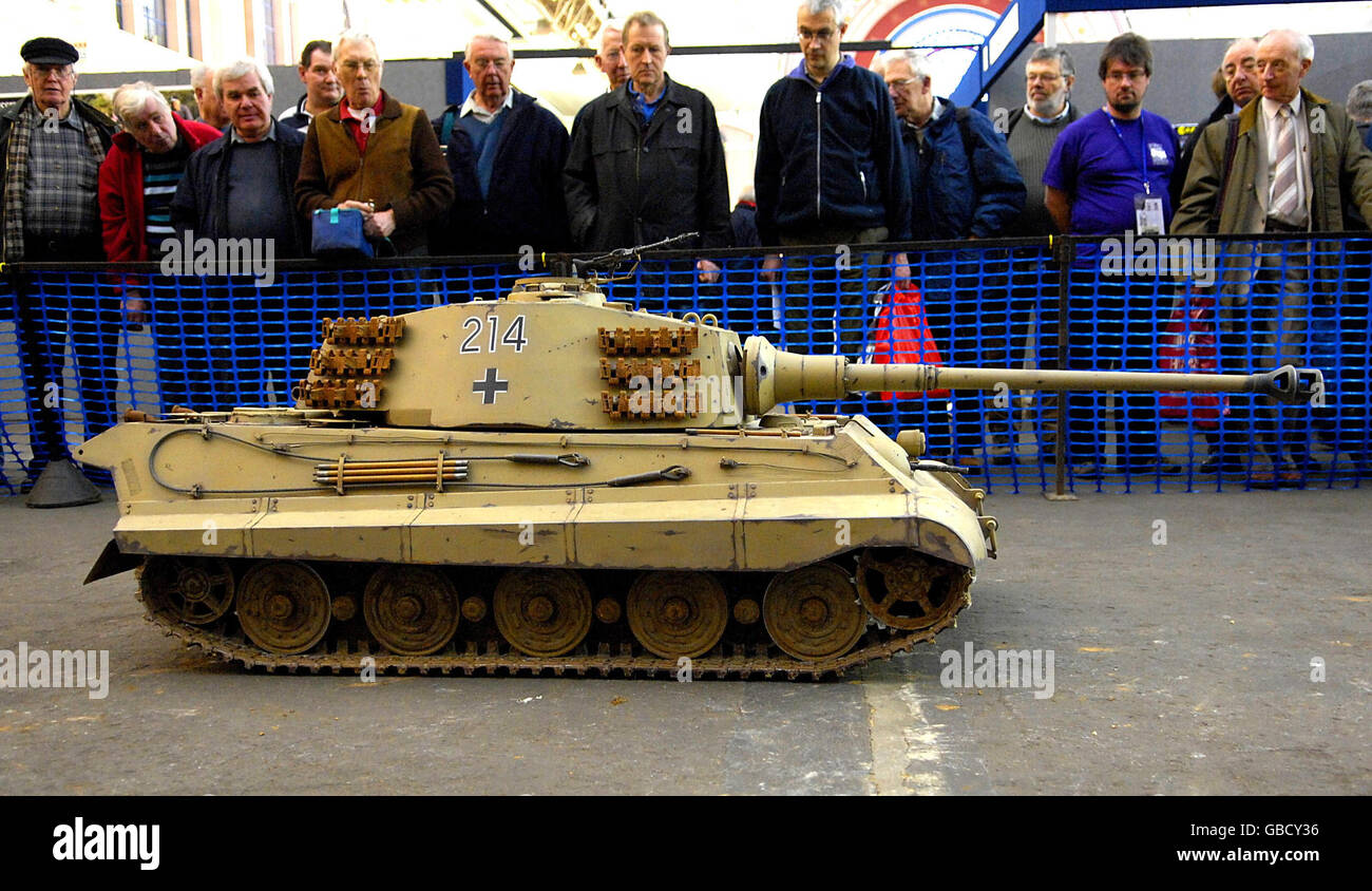 King tiger tank Banque de photographies et d’images à haute résolution ...