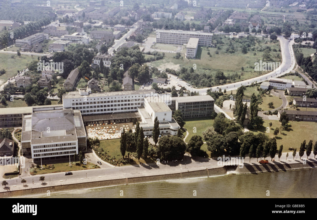 Géographie / Voyage, Allemagne, Bonn, ancien bâtiment du Parlement fédéral, photographie aérienne, vers 1959, droits additionnels-Clearences-non disponible Banque D'Images