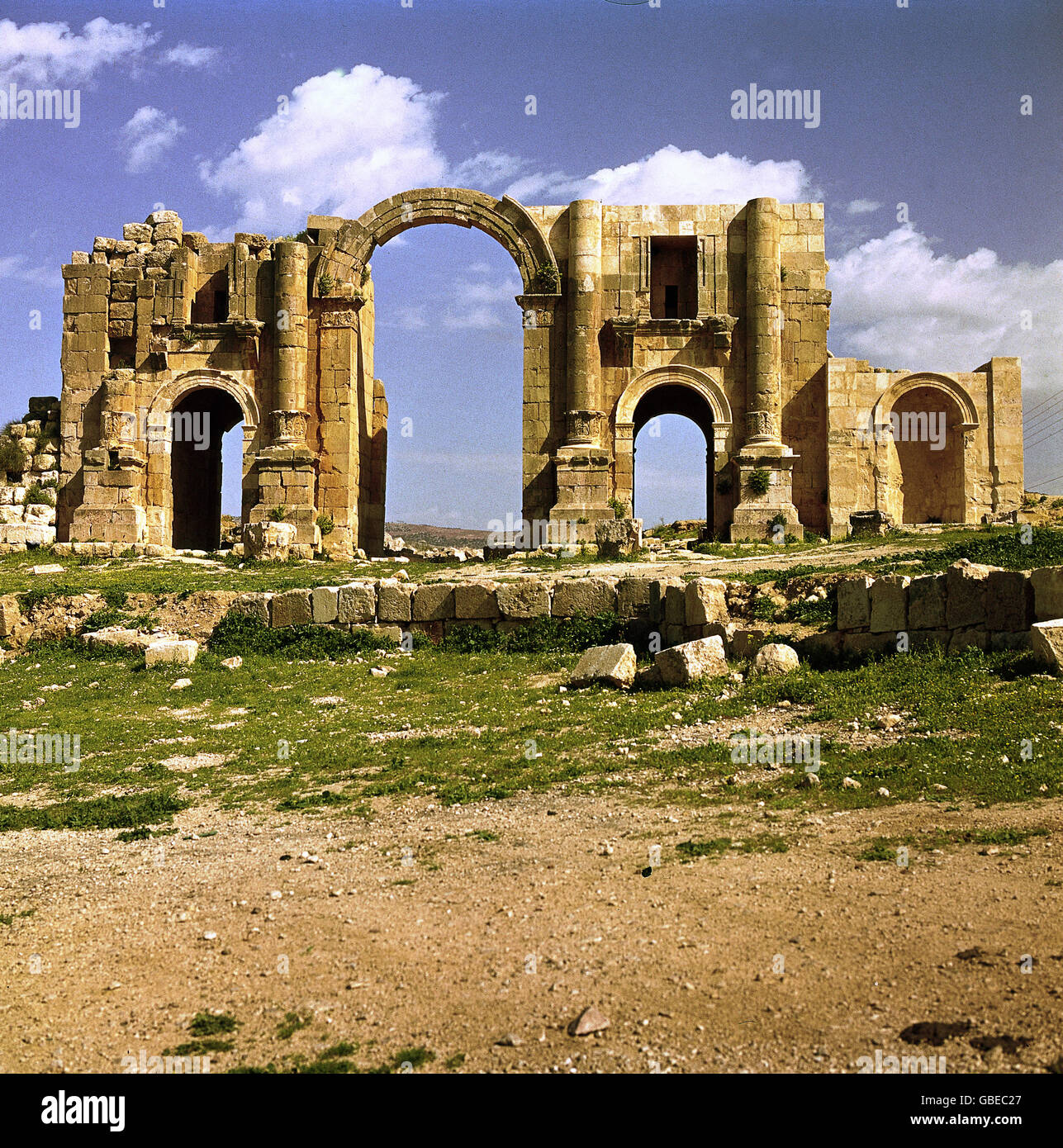 Géographie / Voyage, Jordanie, Jerash, ville romaine Gerasa 2./3. Century AD, arc triomphal, construit 129 AD en l'honneur de l'empereur Adrian, ruine, vers 1980, droits additionnels-Clearences-non disponible Banque D'Images