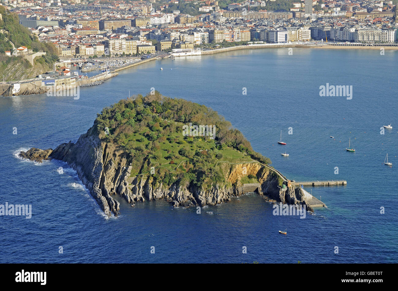 Santa Clara, island, La Concha, la baie, vue depuis le Monte Igueldo, San Sebastian, Pays basque, pays Basque, Espagne Banque D'Images