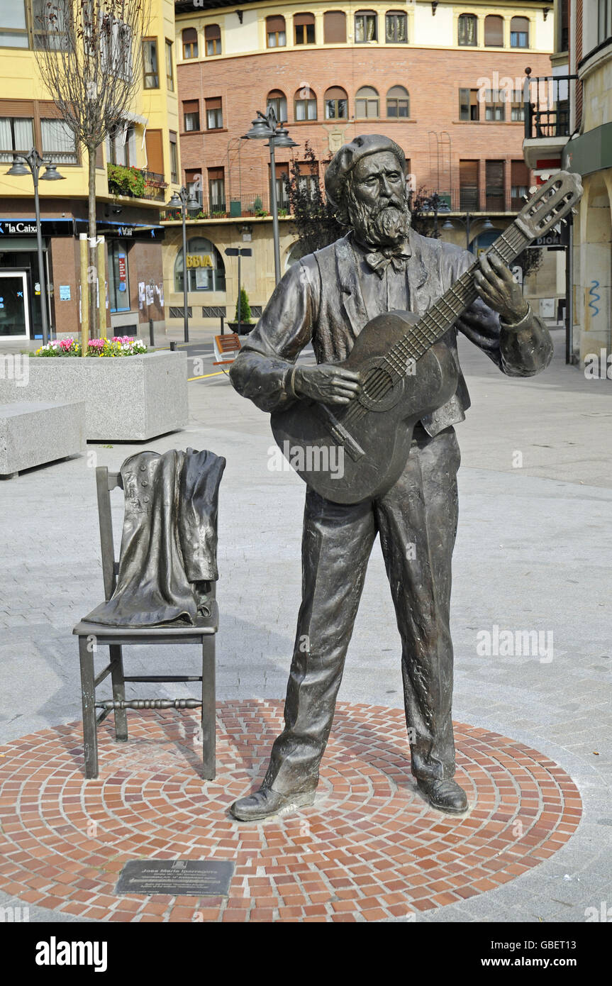 Jose Maria Iparragirre memorial, Gernika Lumo, province de Biscaye, Pays basque, pays Basque, Espagne / Guernica Lumo Banque D'Images