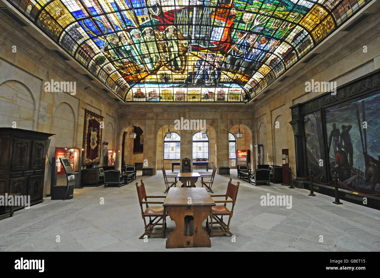 Musée Basque, Gernika Lumo, province de Biscaye, Pays basque, pays Basque, Espagne / Guernica Lumo, vitrail Banque D'Images