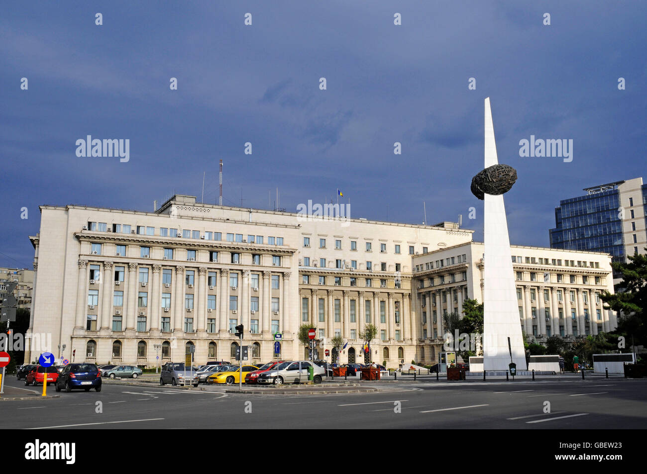 Monument, Place de la Révolution, Bucarest, Roumanie Banque D'Images