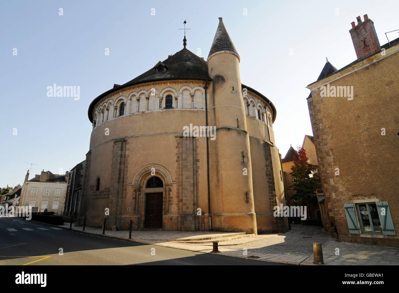 Collégiale Saint Etienne, Neuvy-Saint-Sépulcre, Indre, Centre, France / St-Jacques de Neuvy-Saint-Sépulcre, Chemin de Saint-Jacques Banque D'Images