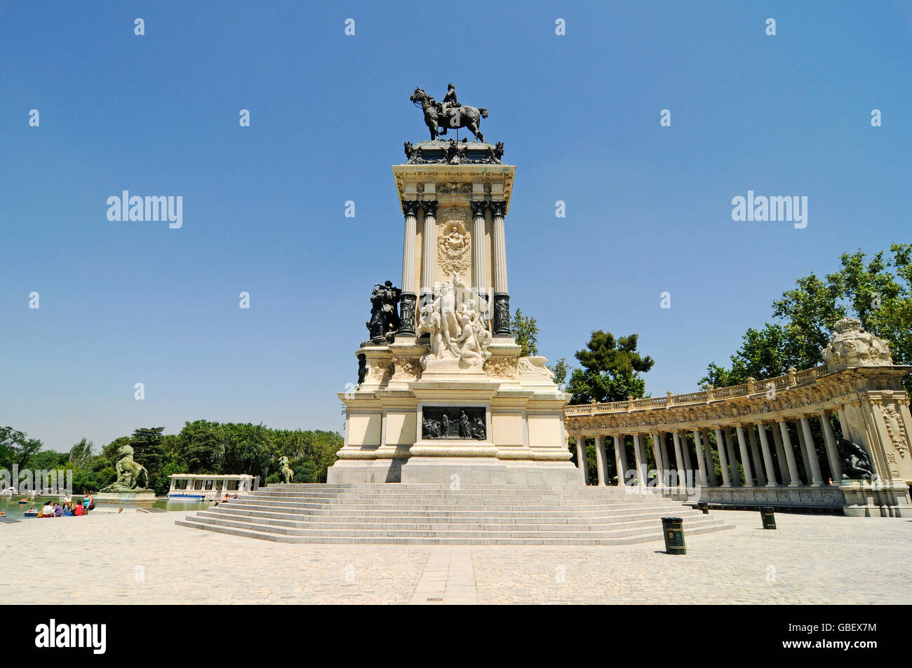 Le roi Alphonse XII, statue équestre, Parc du Retiro, Madrid, Espagne Banque D'Images