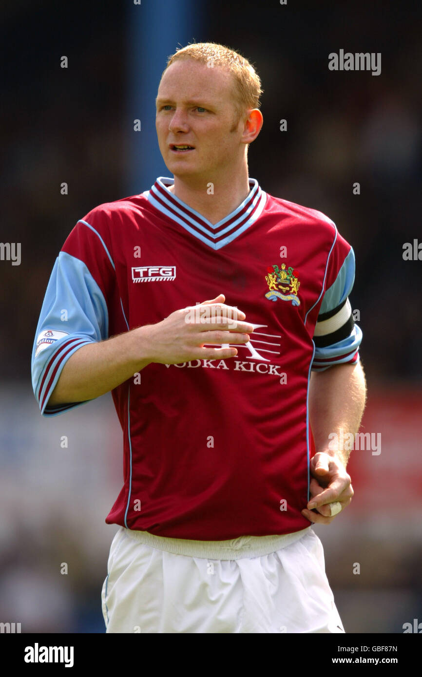 Football - Nationwide League Division One - Cardiff City / Burnley. David May, Burnley Banque D'Images