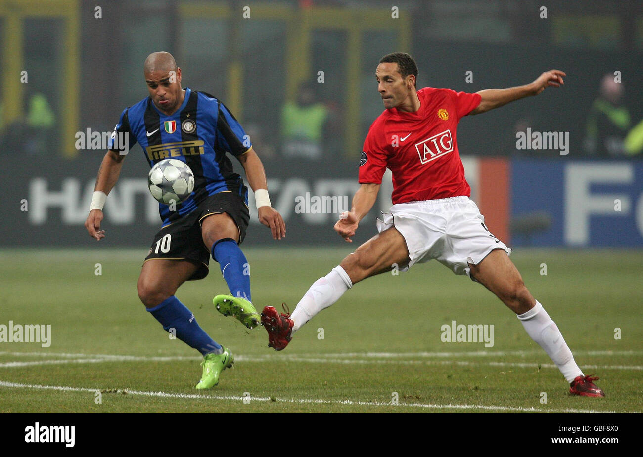 Football - Ligue des Champions - premier Round Knockout - Première partie - l'Inter Milan v Manchester United - Stadio Giuseppe Meazza Banque D'Images