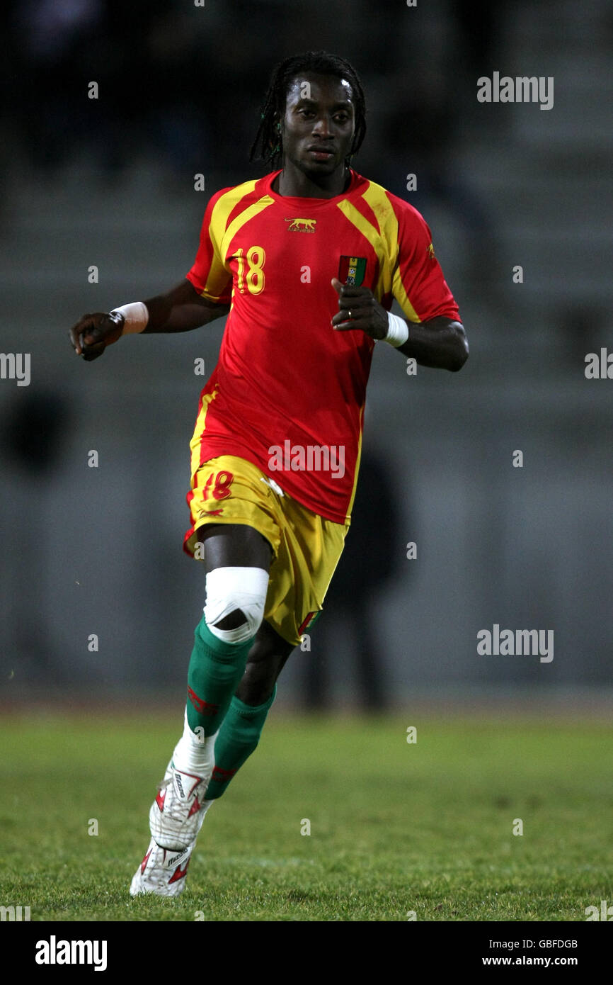 Football - International friendly - Cameroun / Guinée - Stade Robert Bobin. Samuel Johnson, Guinée Banque D'Images