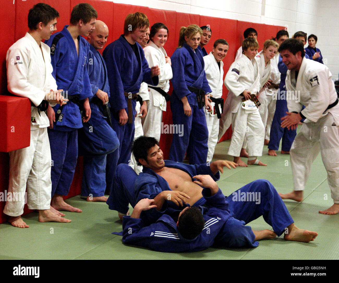 Le judoka japonais étudient au Royaume-Uni Banque D'Images