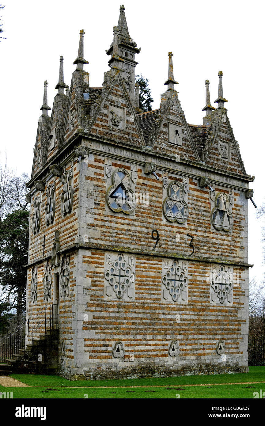 Vue sur le Northamptonshire. Le Triangular Lodge, près de Rushton, Northamptonshire Banque D'Images