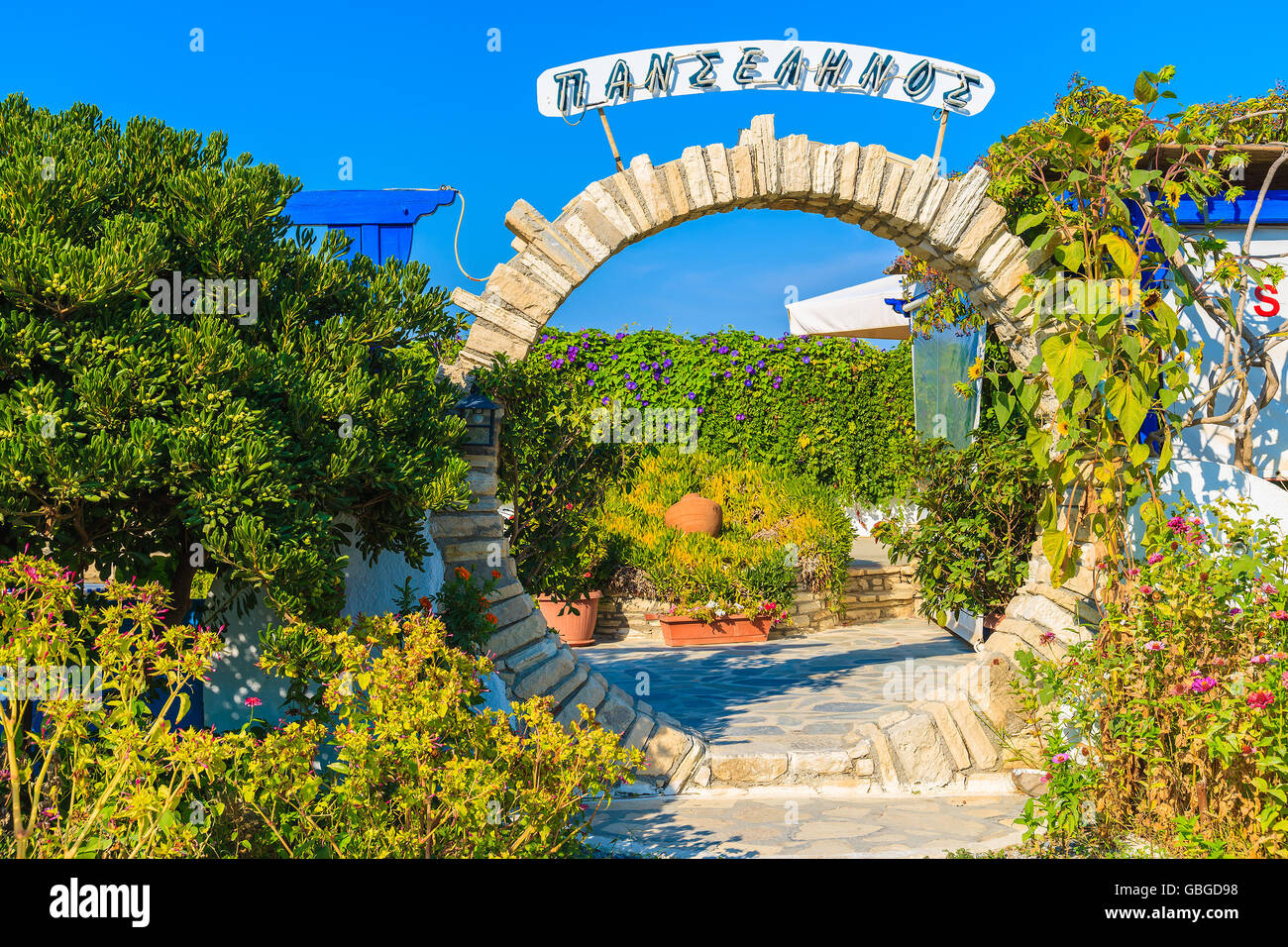 L'île de Samos, Grèce - SEP 20,2015 : entrée de taverne grecque sur l'île de Samos, Grèce. La Grèce est célèbre pour la grande cuisine et hea Banque D'Images