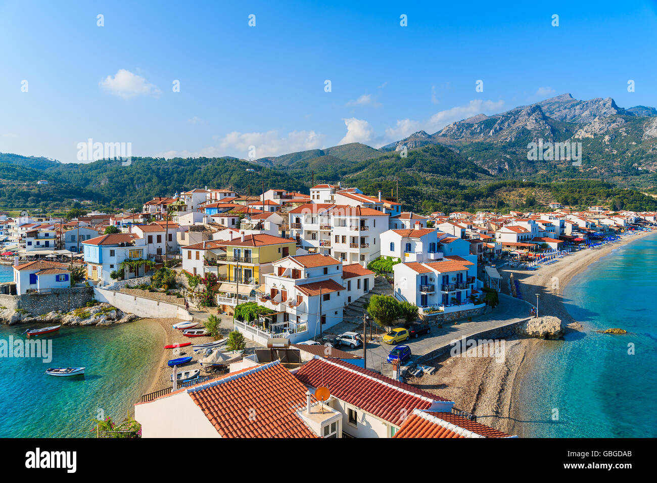 Vue de village de Kokkari et magnifique côte de l'île de Samos, Grèce Banque D'Images