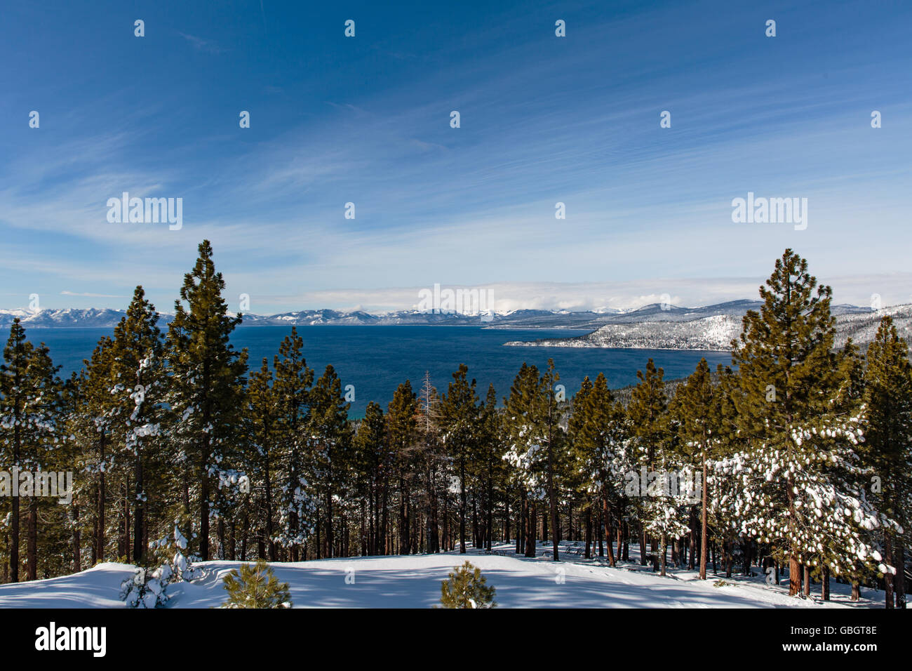 Vue du lac Tahoe à partir de la montagne Banque D'Images