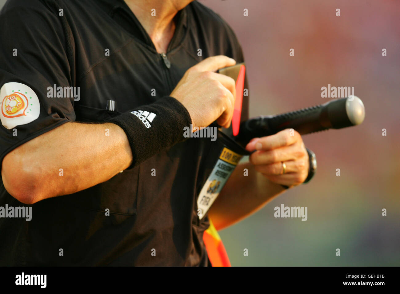 Football - Championnat d'Europe de l'UEFA 2004 - Groupe A - Espagne / Russie. Arbitre adjoint Banque D'Images