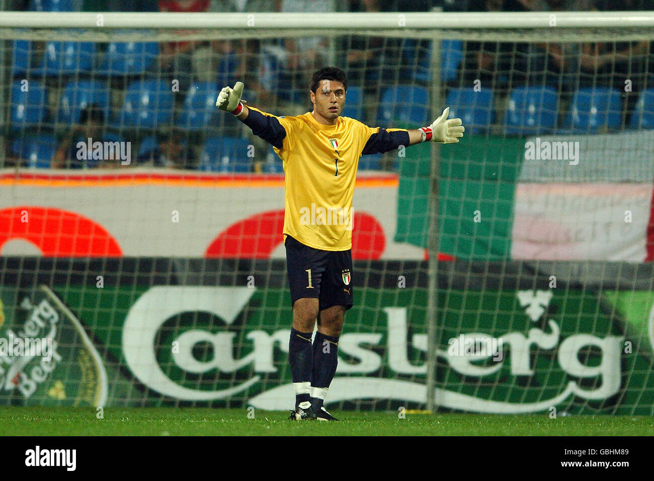 En vertu de l'UEFA - Football Championnat 21 - Final - Italie v La Serbie et Monténégro Banque D'Images