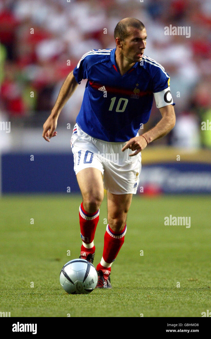 Football euro 2004 pleine longueur stock capitaine Banque de photographies et d’images à haute