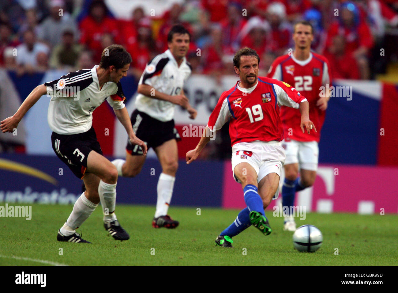 Soccer - Championnat d'Europe de l'UEFA 2004 - Groupe D - Allemagne / République Tchèque Banque D'Images