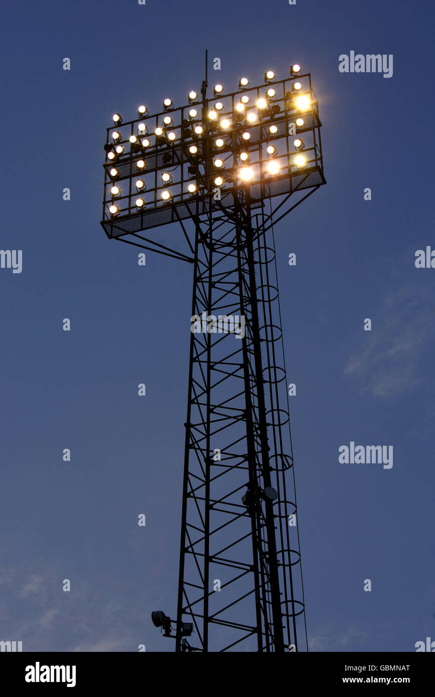 Football - amical - Cardiff City / Lazio. Les projecteurs du parc Ninian, stade de Cardiff City Banque D'Images