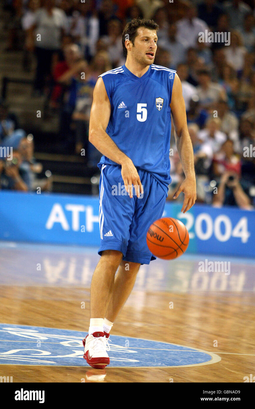 Basket-ball - Jeux Olympiques d'Athènes 2004 - Men's Tour préliminaire -  Groupe B - USA / Grèce Photo Stock - Alamy