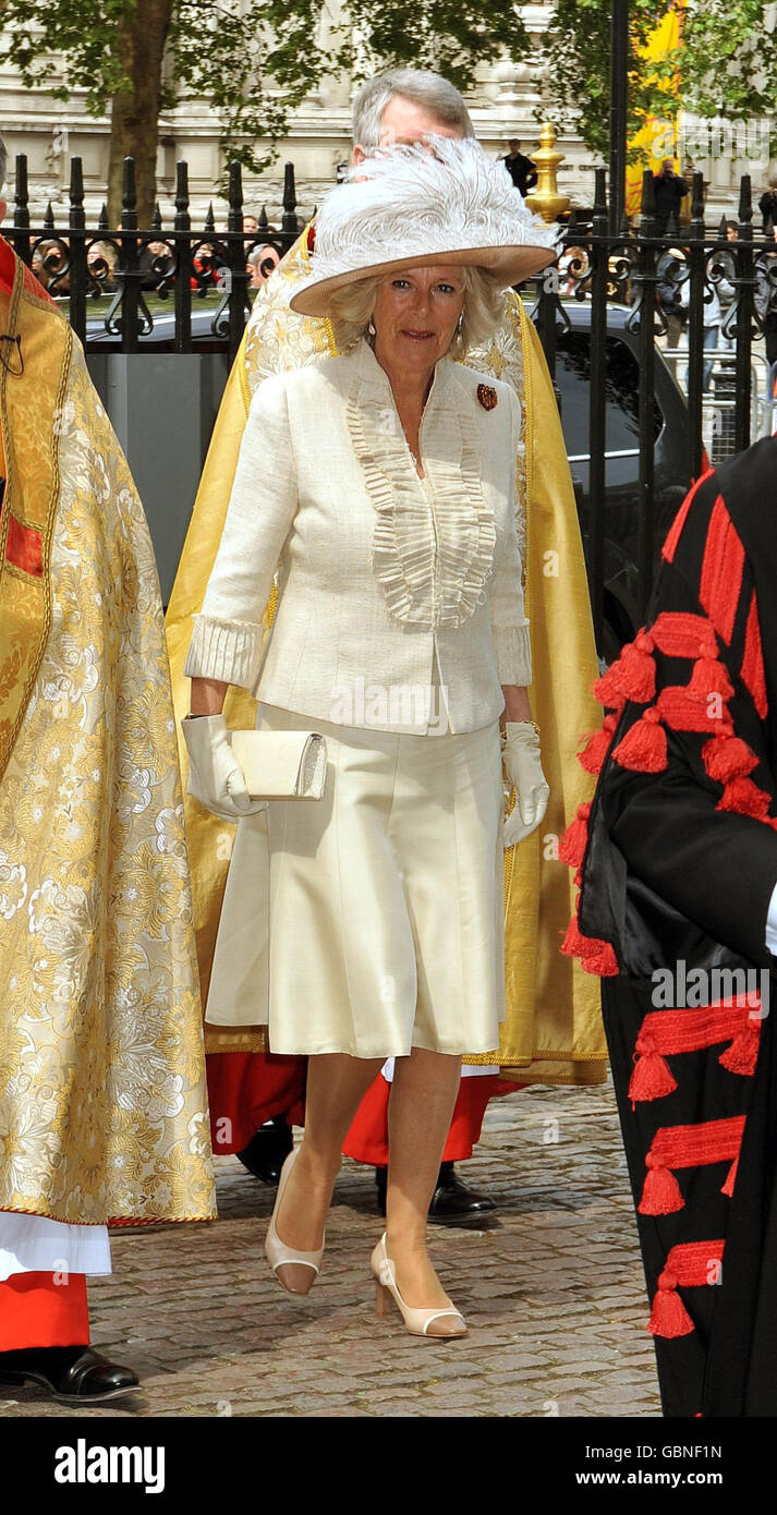 La duchesse de Cornwall arrive à l'abbaye de Westminster, dans le centre de Londres, pour assister à une commémoration, à une célébration et à une redédicace pour le 90e anniversaire du stress au combat, ce matin. Banque D'Images