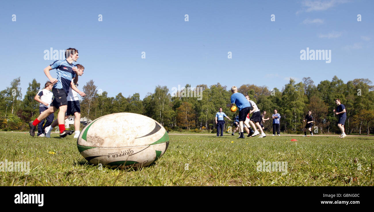 Les élèves participent à un cours de maître d'entraînement à Aboyne Académie Banque D'Images