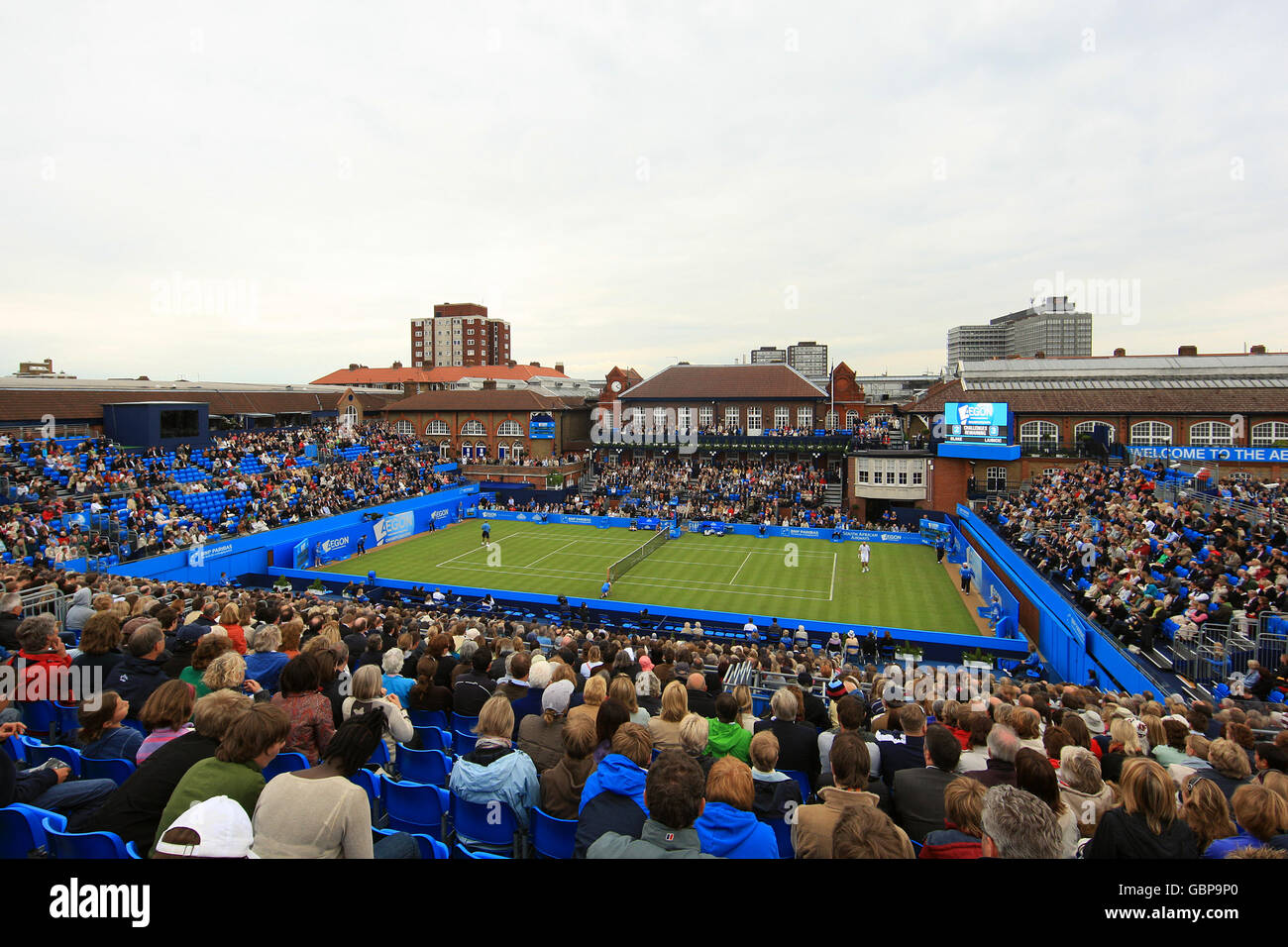 Tennis - Championnats AEGON - deuxième jour - le Queen's Club.Vue générale du centre court au Queen's Club, Kensington. Banque D'Images