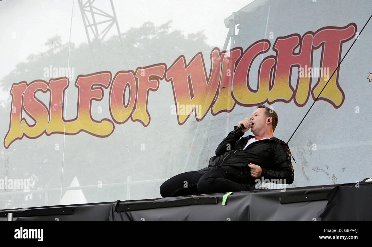 Jim Kerr de simple Minds qui se présente pendant le festival de l'île de Wight, à Newport sur l'île de Wight. ** ** Banque D'Images