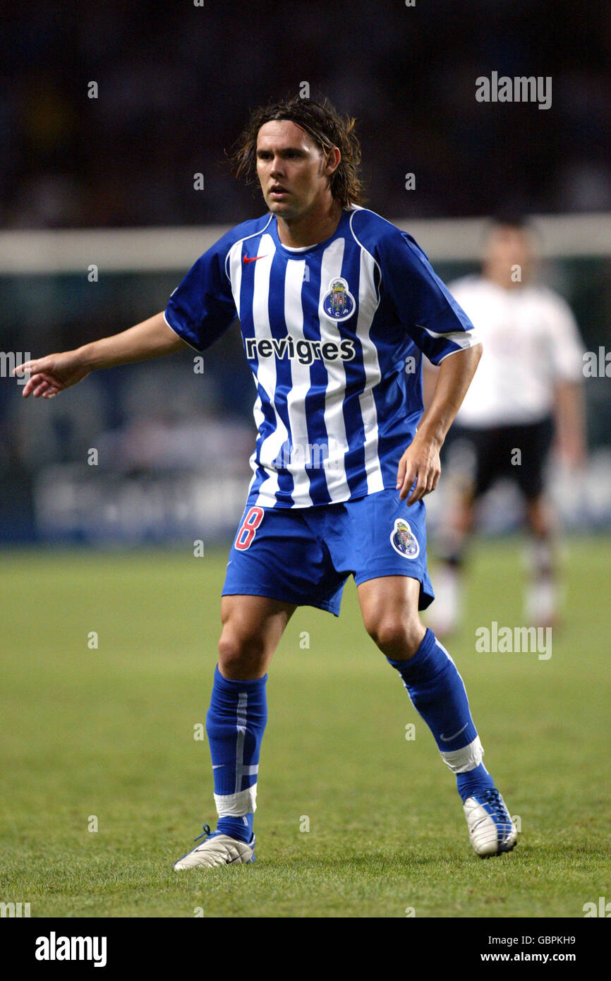 Porto vs Valencia | Stats | Super Coupe de l'UEFA 2004 Finale