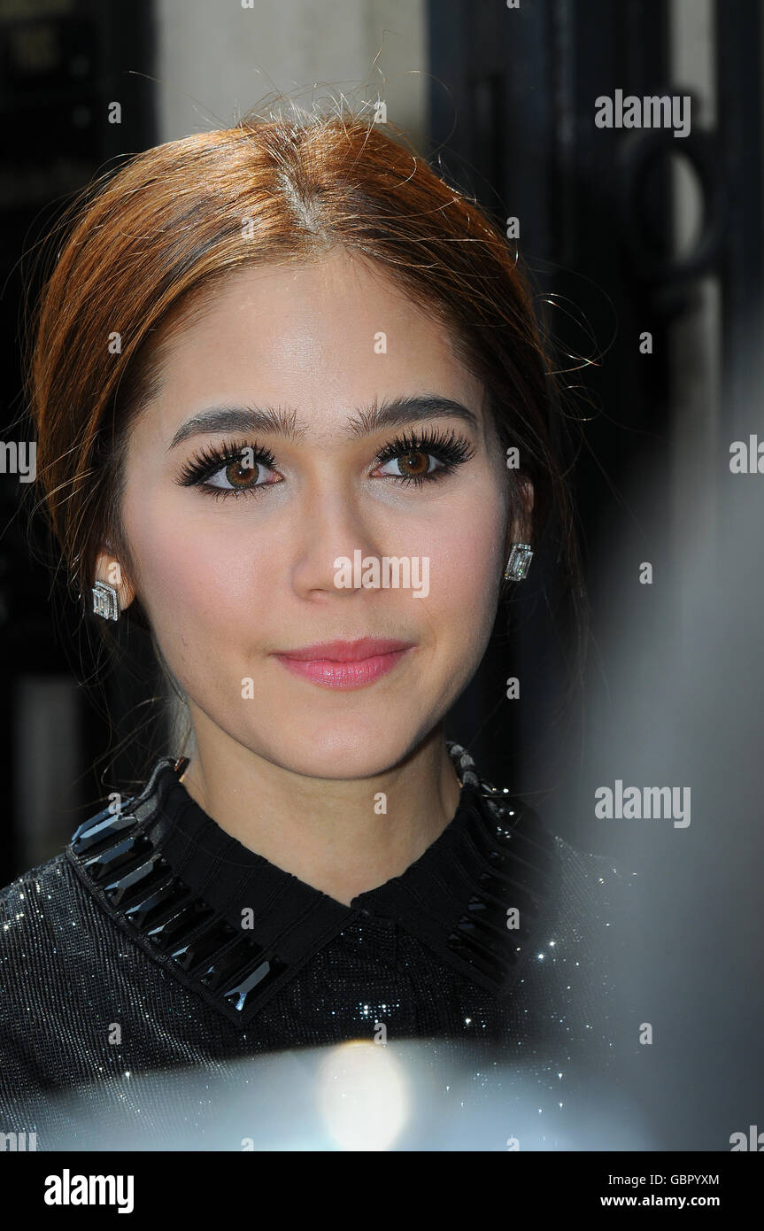 Paris, France. Le 06 juillet, 2016. 6 juillet 2016 - Paris Les arrivées à la Jean Paul Gaultier défilé lors de la Fashion Week de Paris 2016-2017. Credit : Fausto Marci/Alamy Live News Banque D'Images