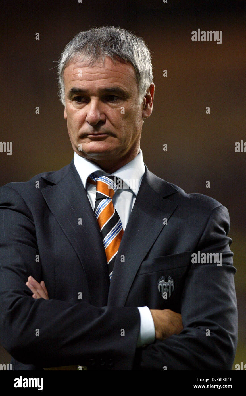 Football - UEFA Super Cup - FC Porto / Valence. Claudio Ranieri, Valence Banque D'Images