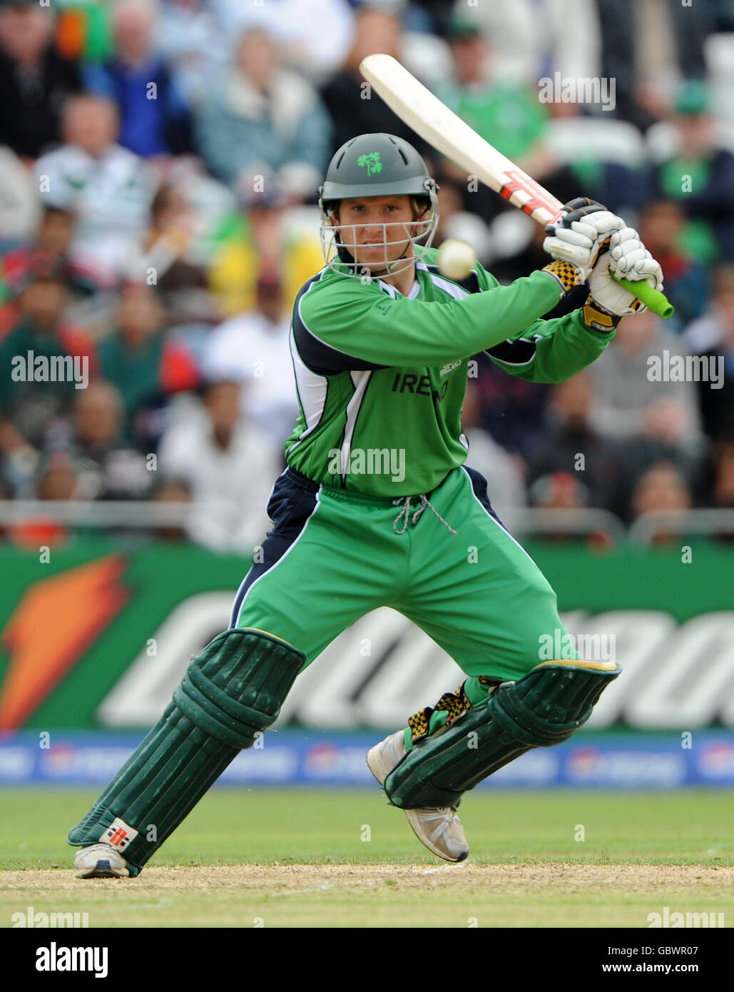 Cricket - coupe du monde ICC Twenty20 2009 - Groupe A - Bangladesh / Irlande - Trent Bridge. Gary Wilson, de l'Irlande, s'oppose au Bangladesh Banque D'Images